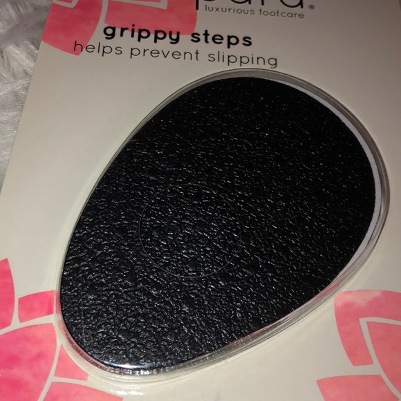 💜DSW 2 pair grippy steps - NWT - Picture 4 of 5